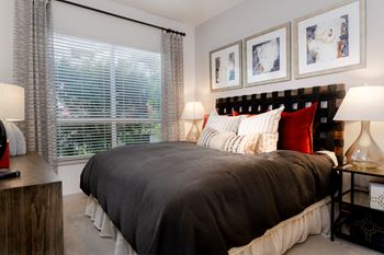 Ample bedrooms that accommodate king-size beds